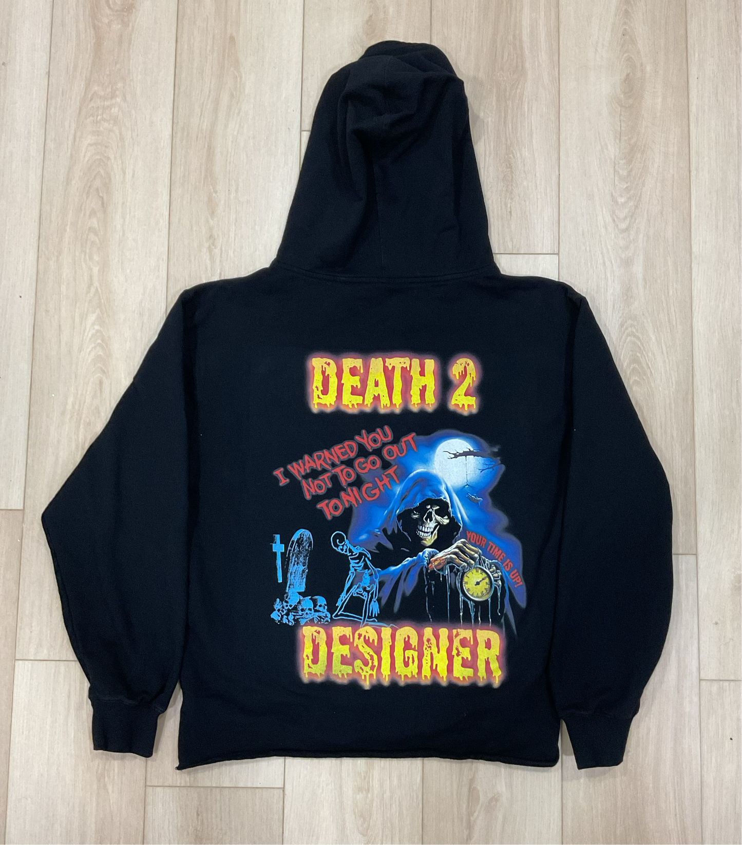 DEATH 2 DESIGNER “Time is Invaluable” - Cozy Cropped Hoodie - Black